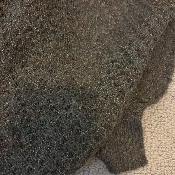 Line wrap sweater - Picture 7 of 7